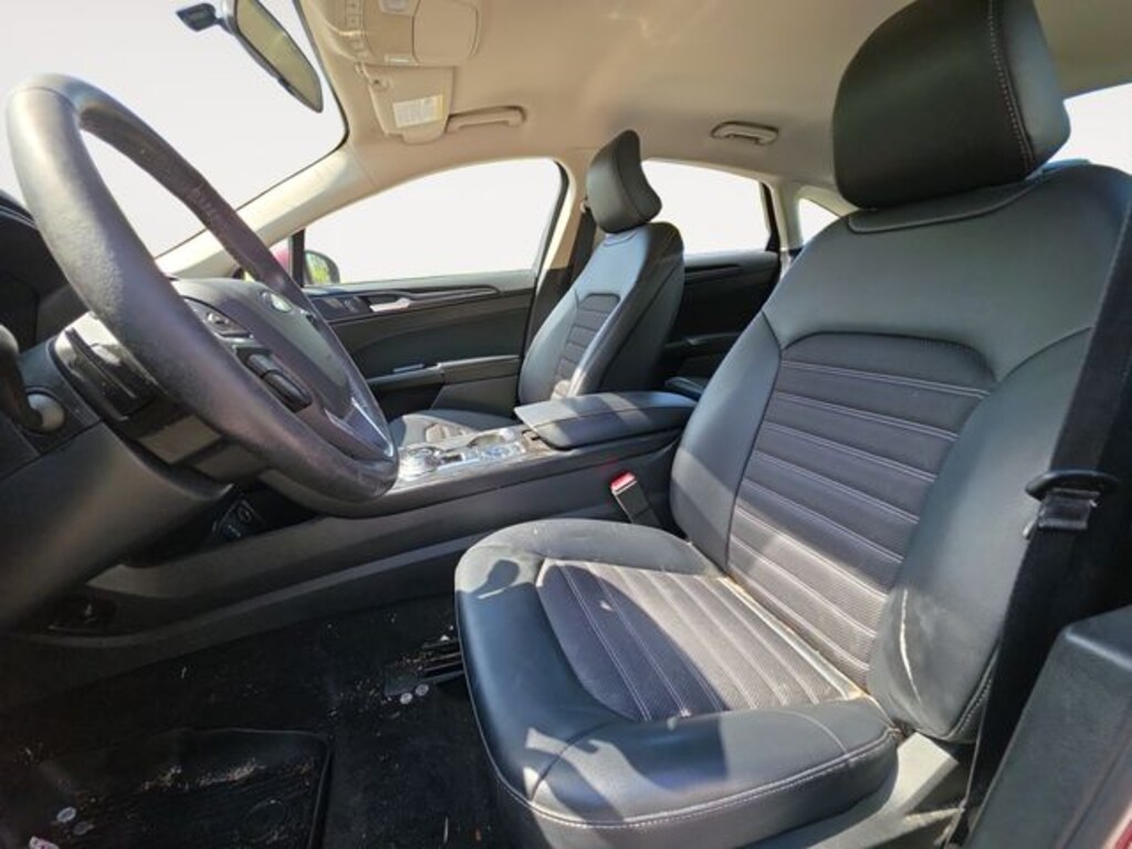 Used 2018 Ford Fusion SE Sedan