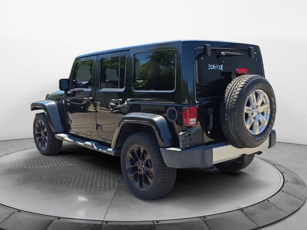 Used 2014 Jeep Wrangler Unlimited Sahara 4x4 SUV