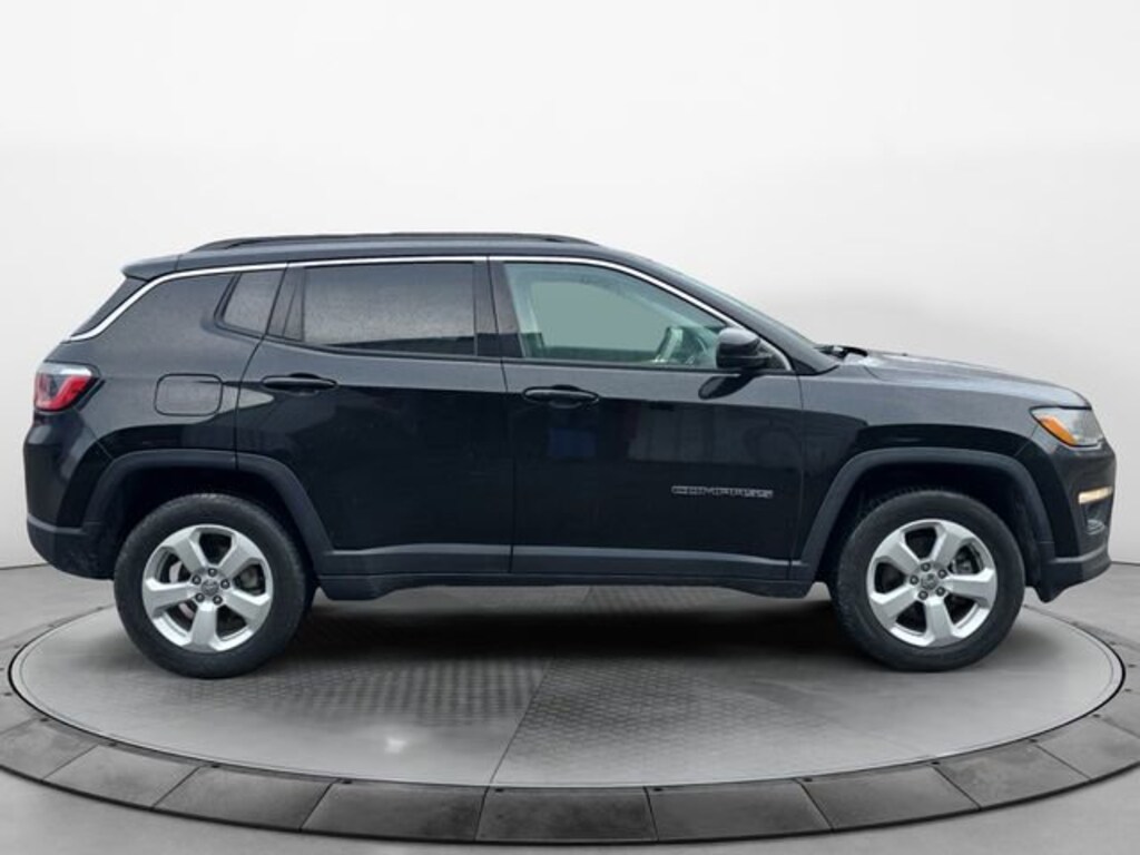Used 2019 Jeep Compass Latitude SUV