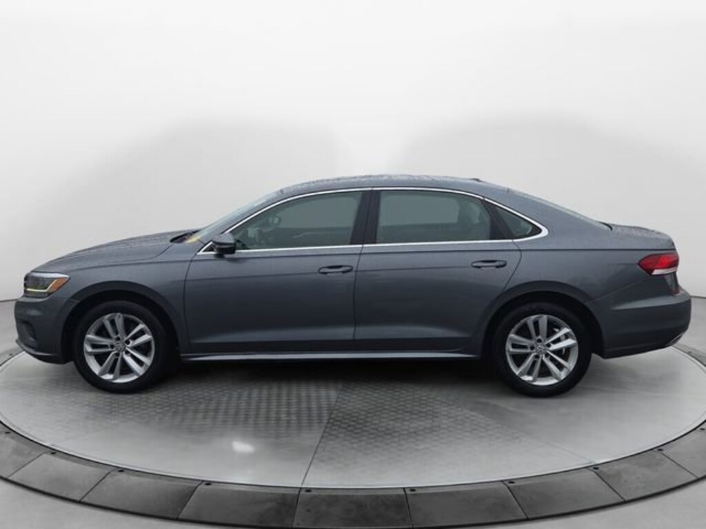 Used 2020 Volkswagen Passat 2.0T SE Sedan