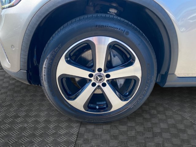 2021 Mercedes-Benz GLC GLC300 - Photo 32