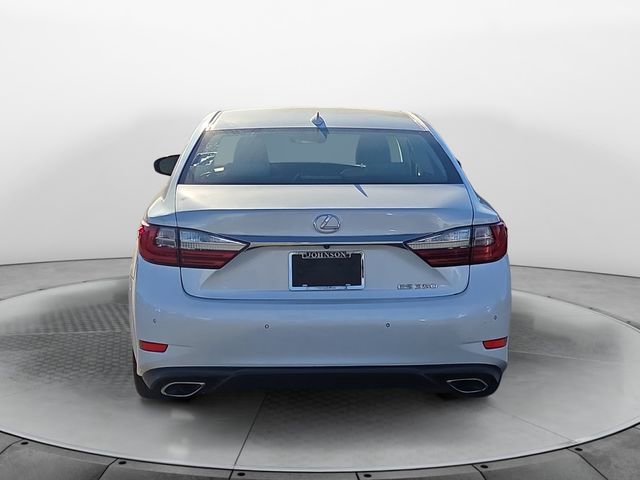 2017 Lexus ES 350 photo 4