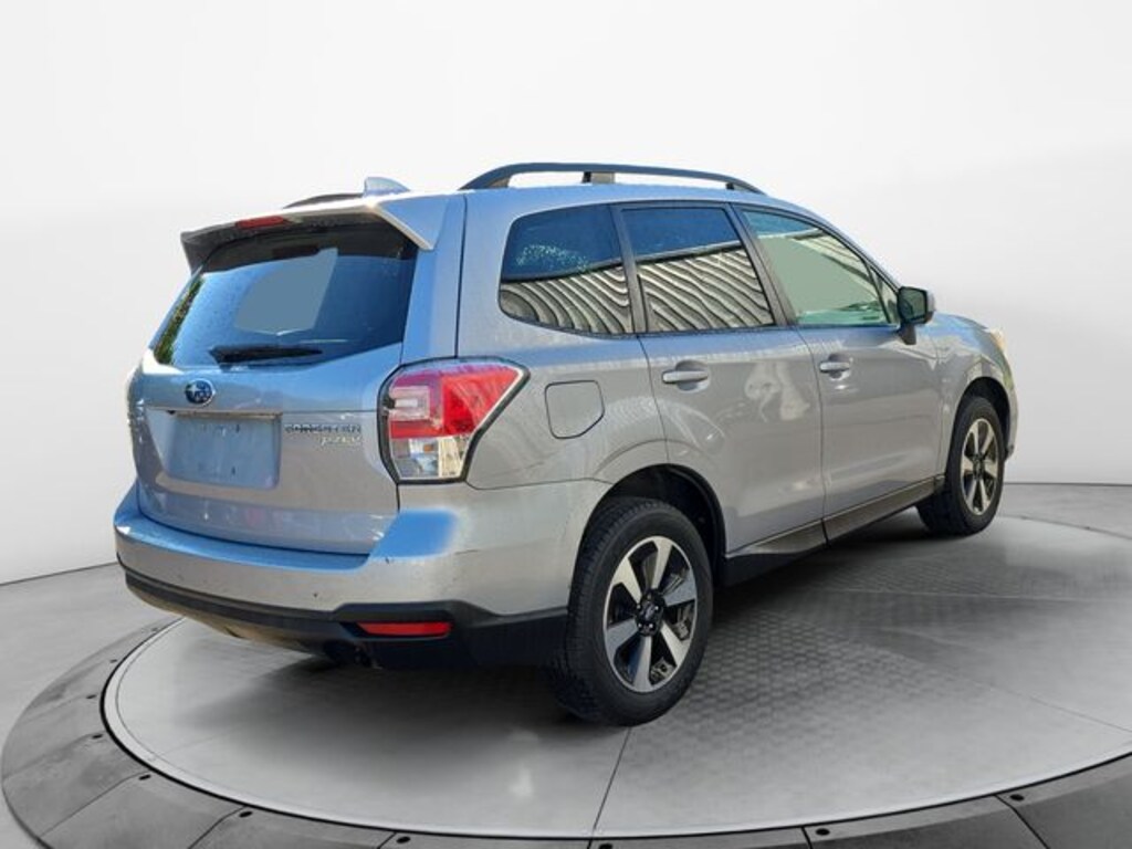 Used 2017 Subaru Forester 2.5i Premium SUV