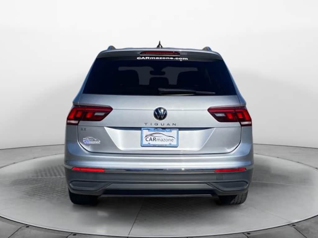 Used 2022 Volkswagen Tiguan SE SUV