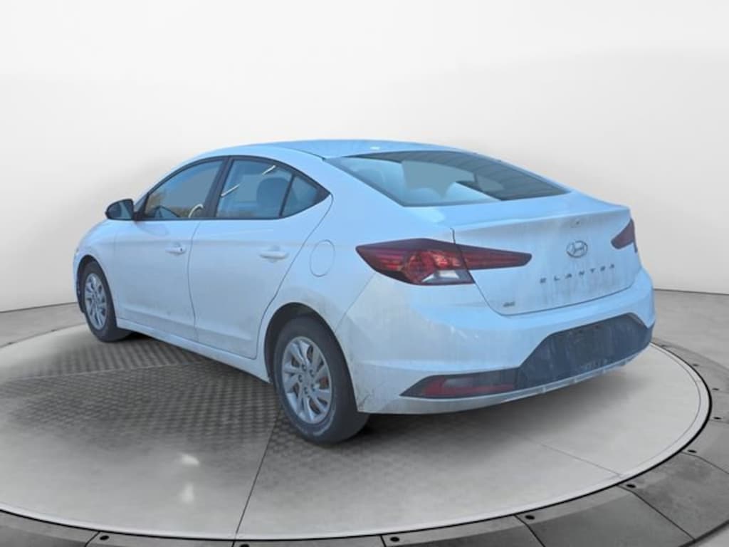 Used 2020 Hyundai Elantra SE Sedan