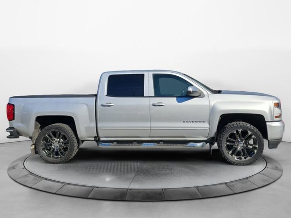Used 2018 Chevrolet Silverado 1500 LT Truck Crew Cab