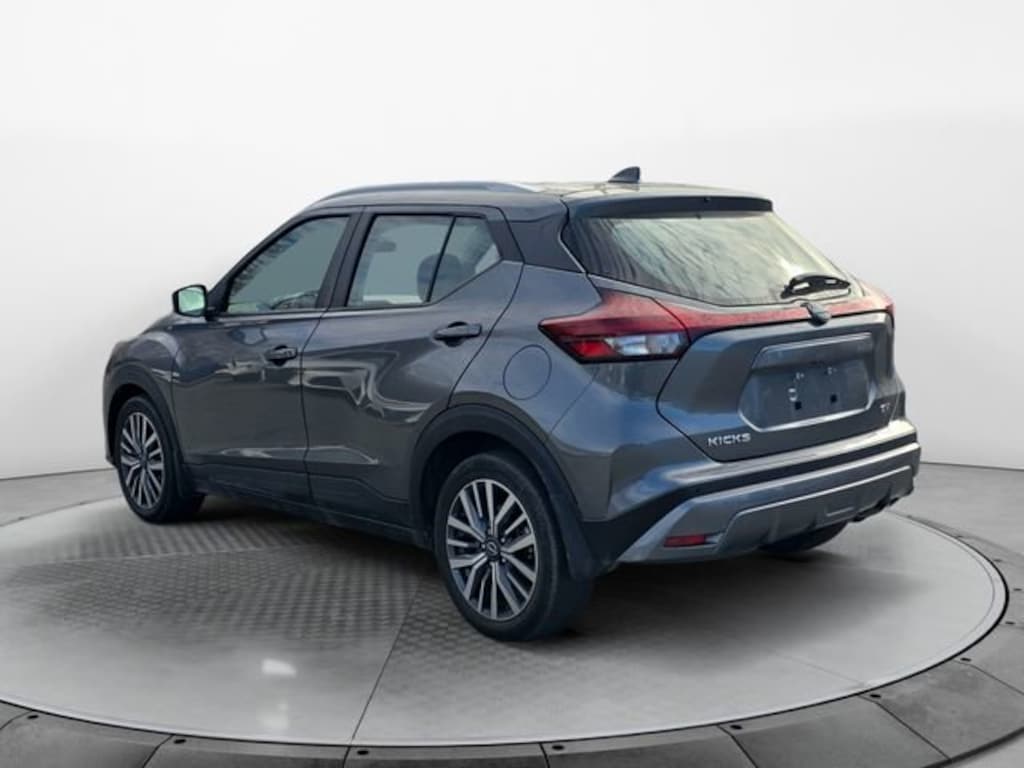 Used 2023 Nissan Kicks SV SUV