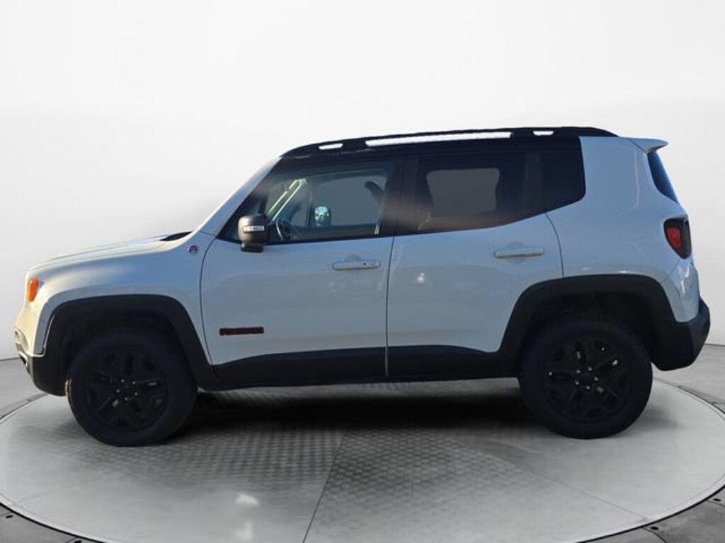 Used 2018 Jeep Renegade Trailhawk SUV