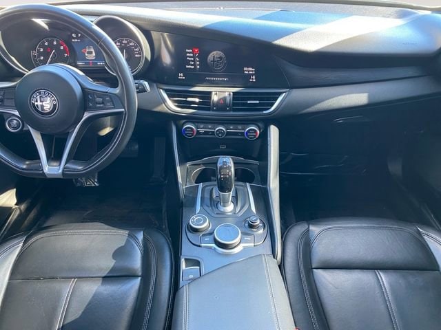 2017 Alfa Romeo Giulia Base - Photo 10