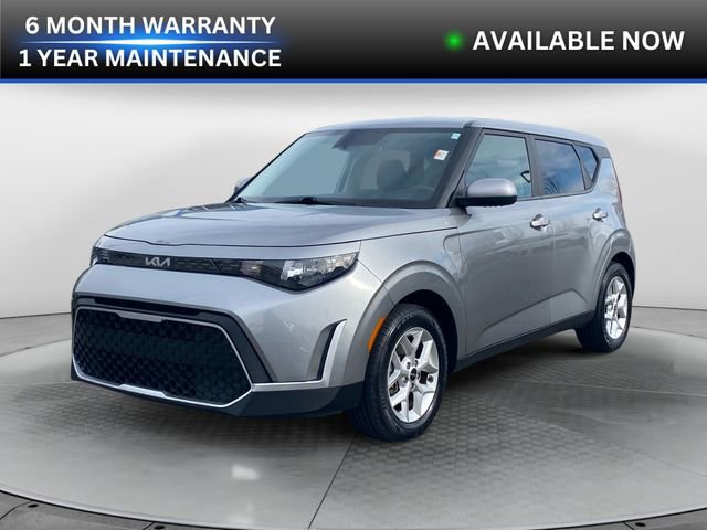 2023 Kia Soul LX's photo