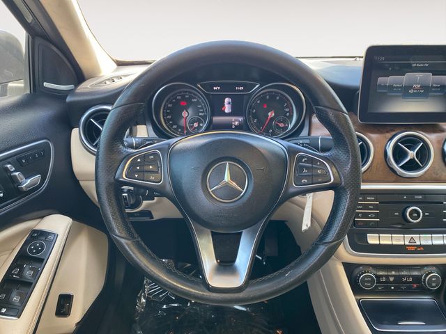 2018 Mercedes-Benz GLA-Class GLA250 - Photo 12