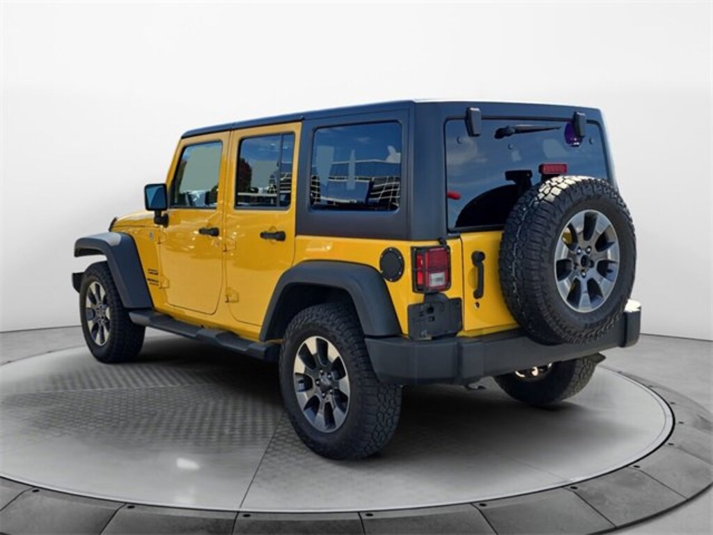 Used 2015 Jeep Wrangler Unlimited Sport SUV