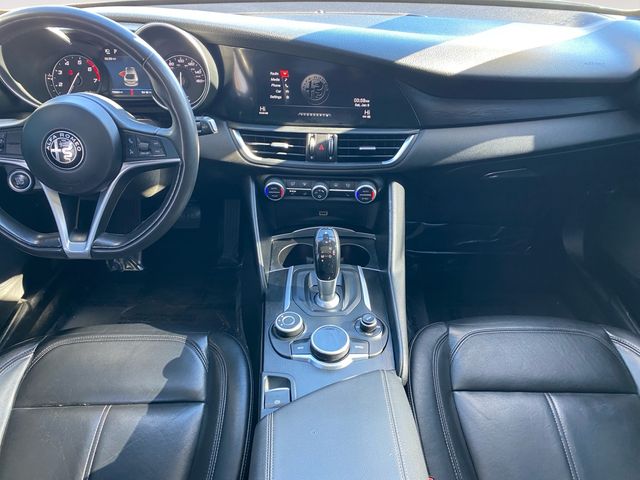 2017 Alfa Romeo Giulia Base - Photo 10