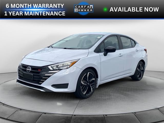 2024 Nissan Versa Sedan SR's photo