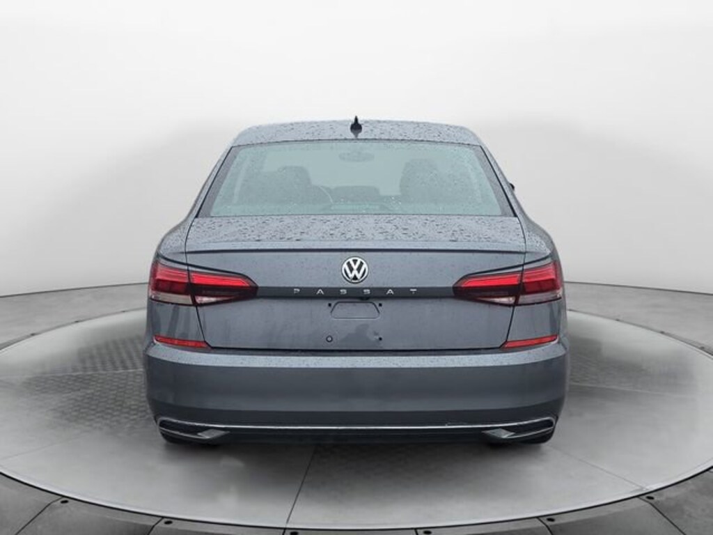 Used 2020 Volkswagen Passat 2.0T SE Sedan