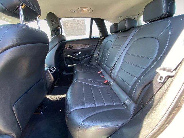 2021 Mercedes-Benz GLC GLC300 - Photo 13