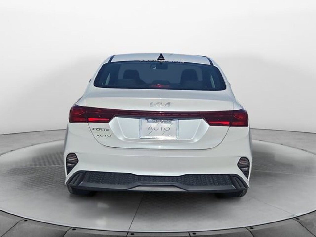Used 2023 Kia Forte LXS Sedan