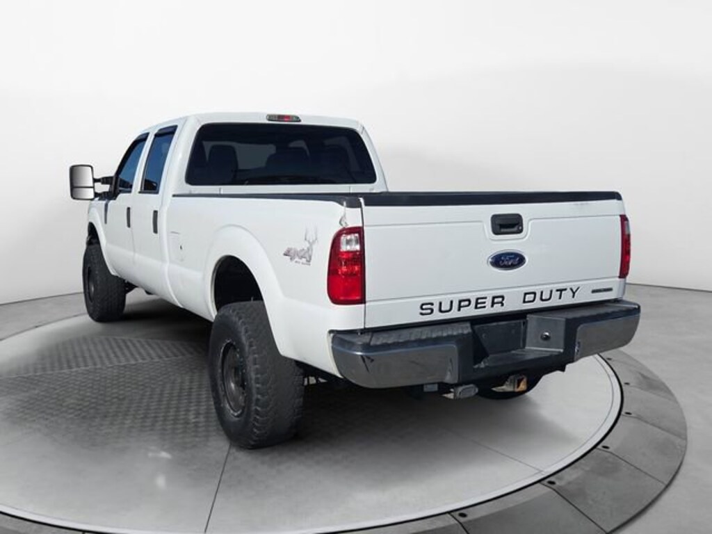 Used 2016 Ford F-250 XL Truck Crew Cab