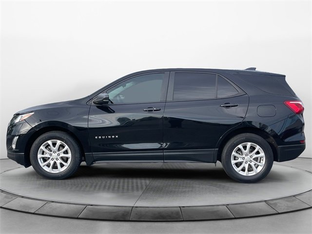 2020 Chevrolet Equinox LS photo 2