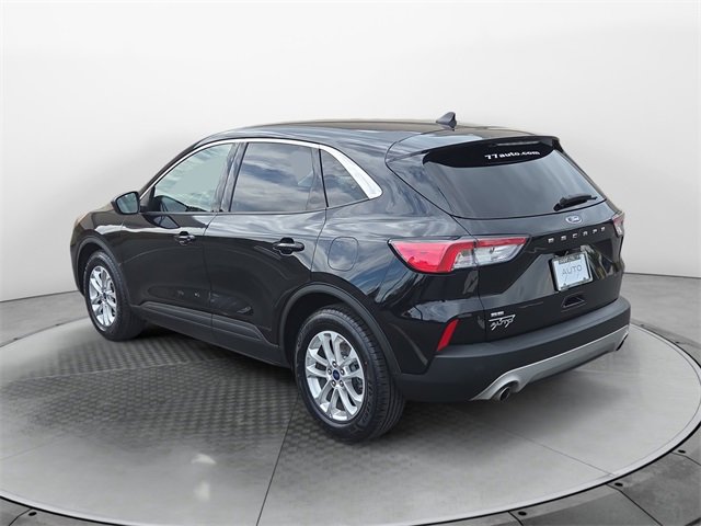 2022 Ford Escape SE photo 3