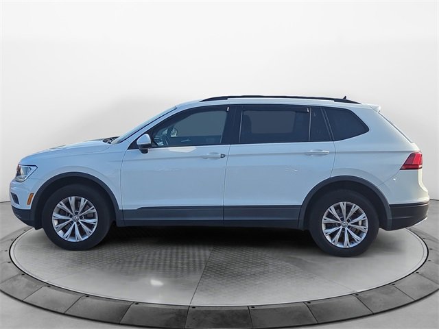 2020 Volkswagen Tiguan S photo 2