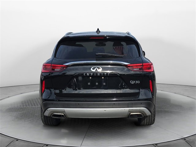 2019 Infiniti QX50 Essential photo 4