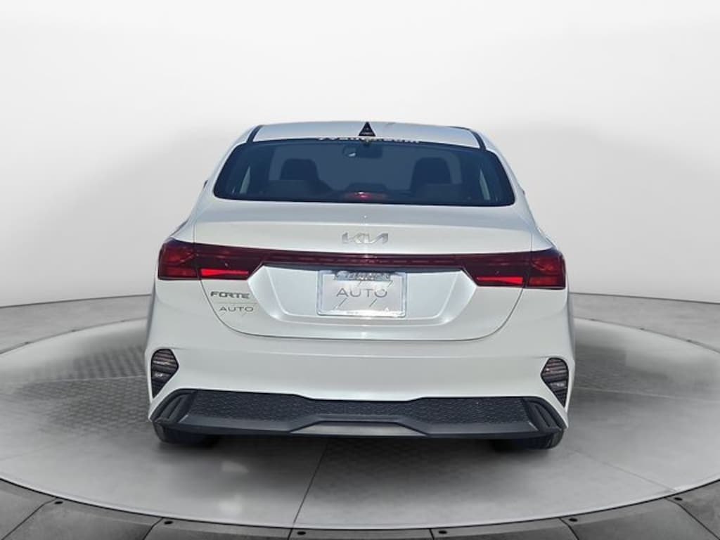 Used 2023 Kia Forte LXS Sedan
