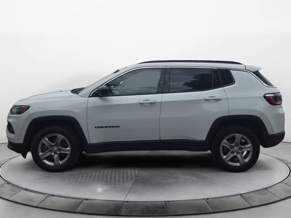 Used 2024 Jeep Compass Latitude SUV