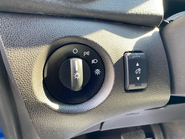 2019 Ford Fiesta SE - Photo 18