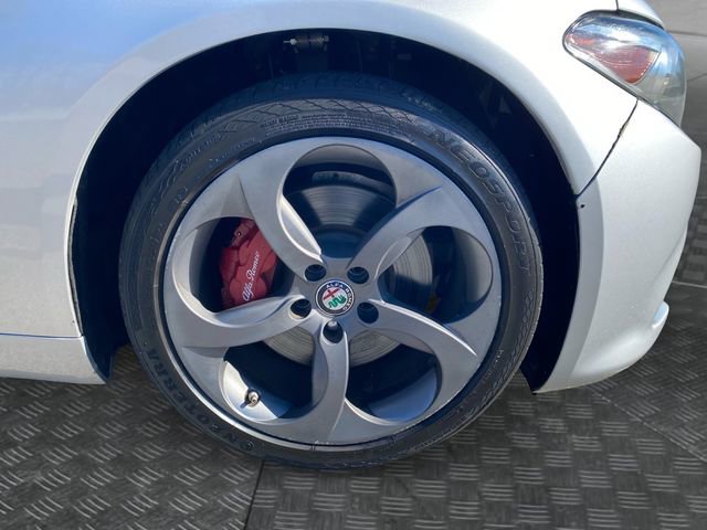 2017 Alfa Romeo Giulia Base - Photo 33