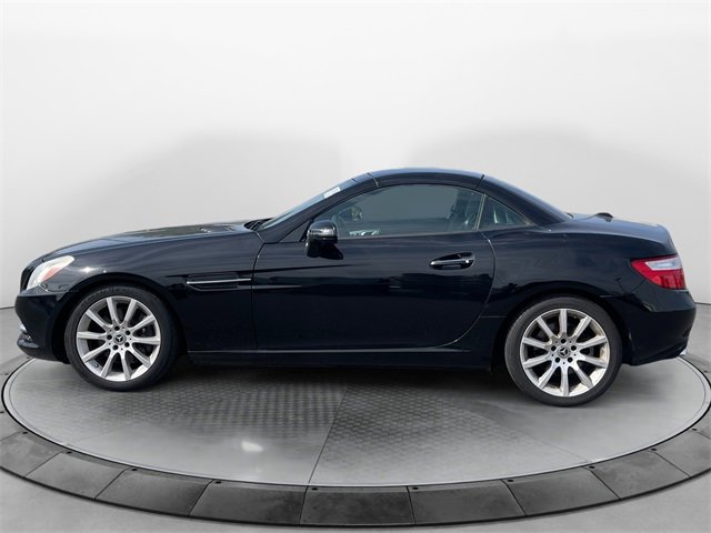 2016 Mercedes Benz SLK 300 photo 2