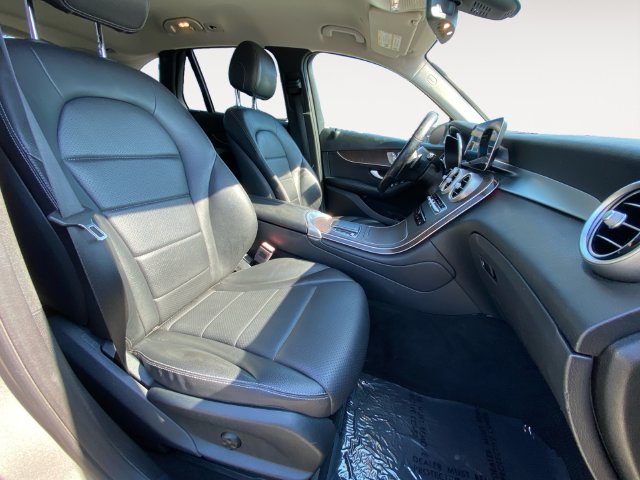 2021 Mercedes-Benz GLC GLC300 - Photo 15