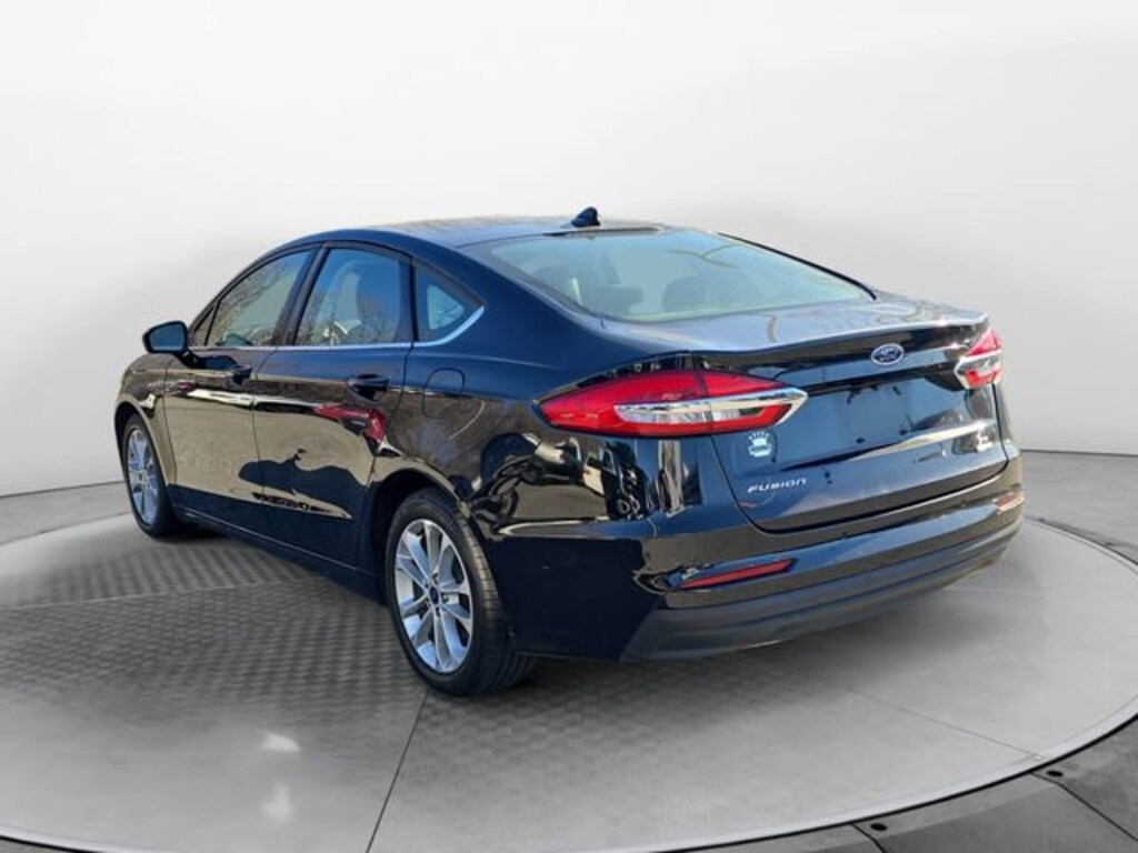 Used 2020 Ford Fusion Hybrid SE Sedan