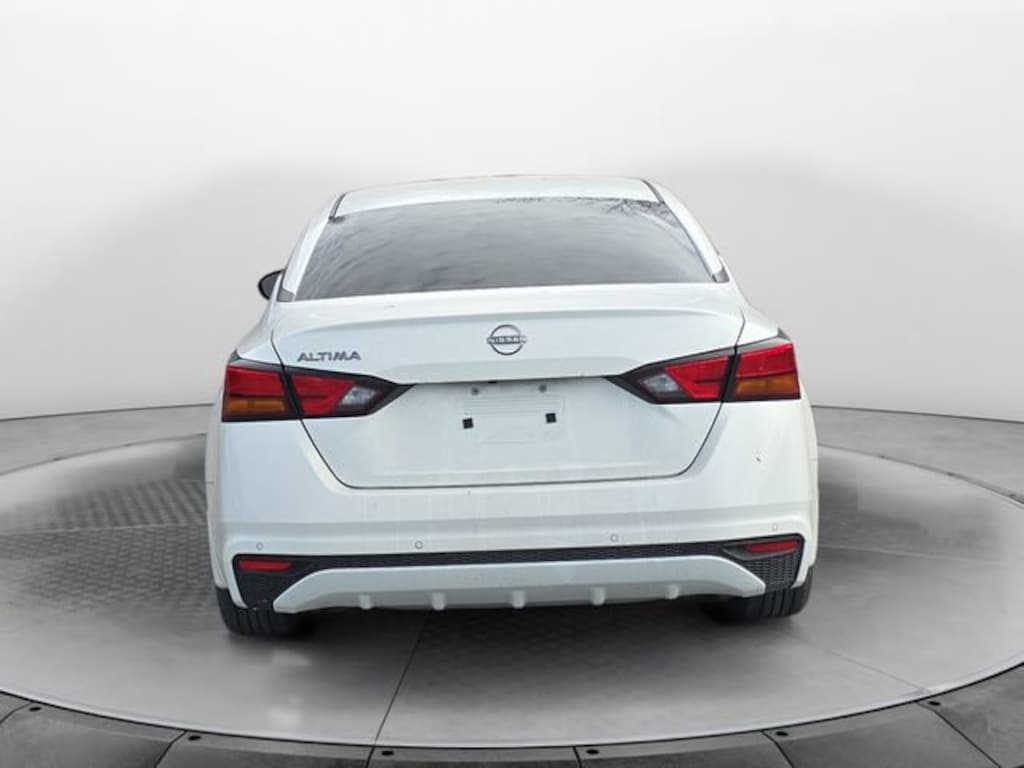 Used 2024 Nissan Altima 2.5 S Sedan