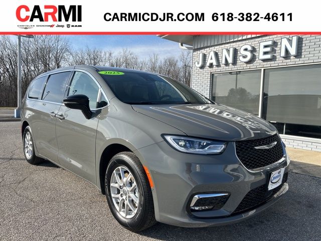 2025 Chrysler Pacifica Select FWD 