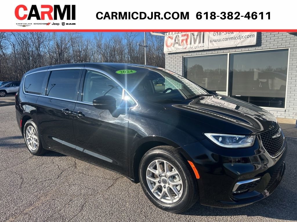 2024 Chrysler Pacifica Touring L FWD 
