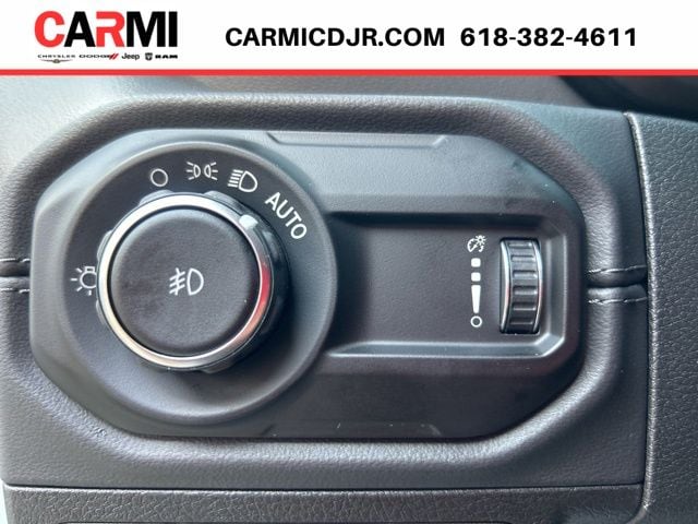 2025 Jeep Wrangler 4-Door Sahara - Photo 11