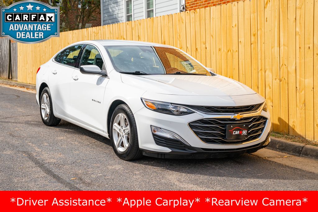 2021 Chevrolet Malibu LS photo 3