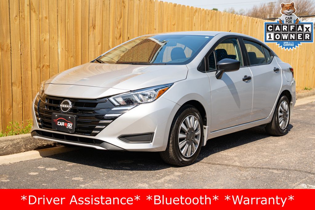 2024 Nissan Versa 1.6 S CVT's photo
