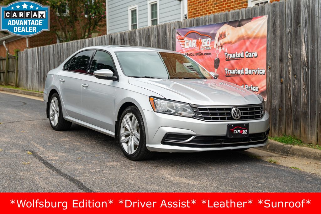 2019 Volkswagen Passat 2.0T Wolfsburg Edition photo 2
