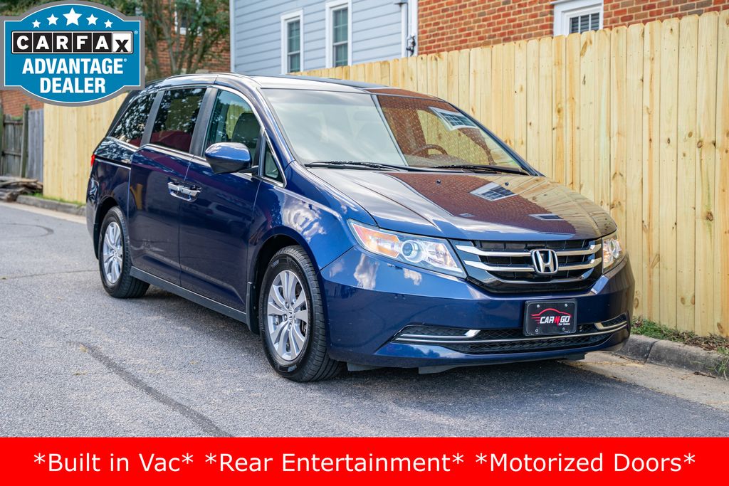 2017 Honda Odyssey SE photo 3