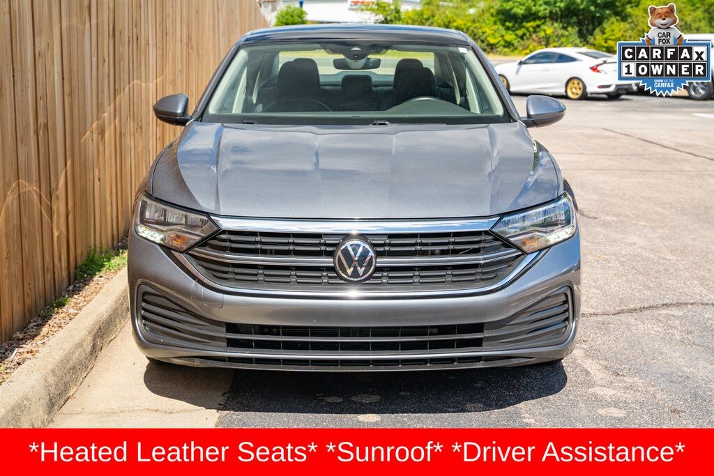 Used 2024 Volkswagen Jetta 1.5T SE Sedan