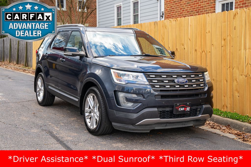 2017 Ford Explorer XLT photo 2