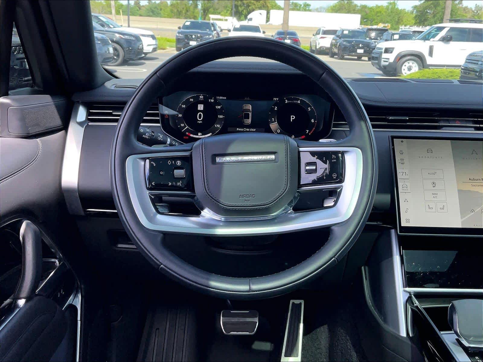 2024 Land Rover Range Rover SE photo 5