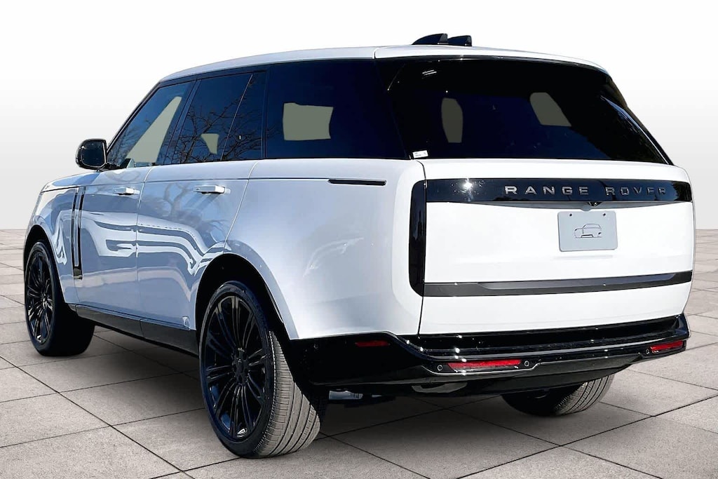 New 2026 Land Rover Range Rover SE SUV