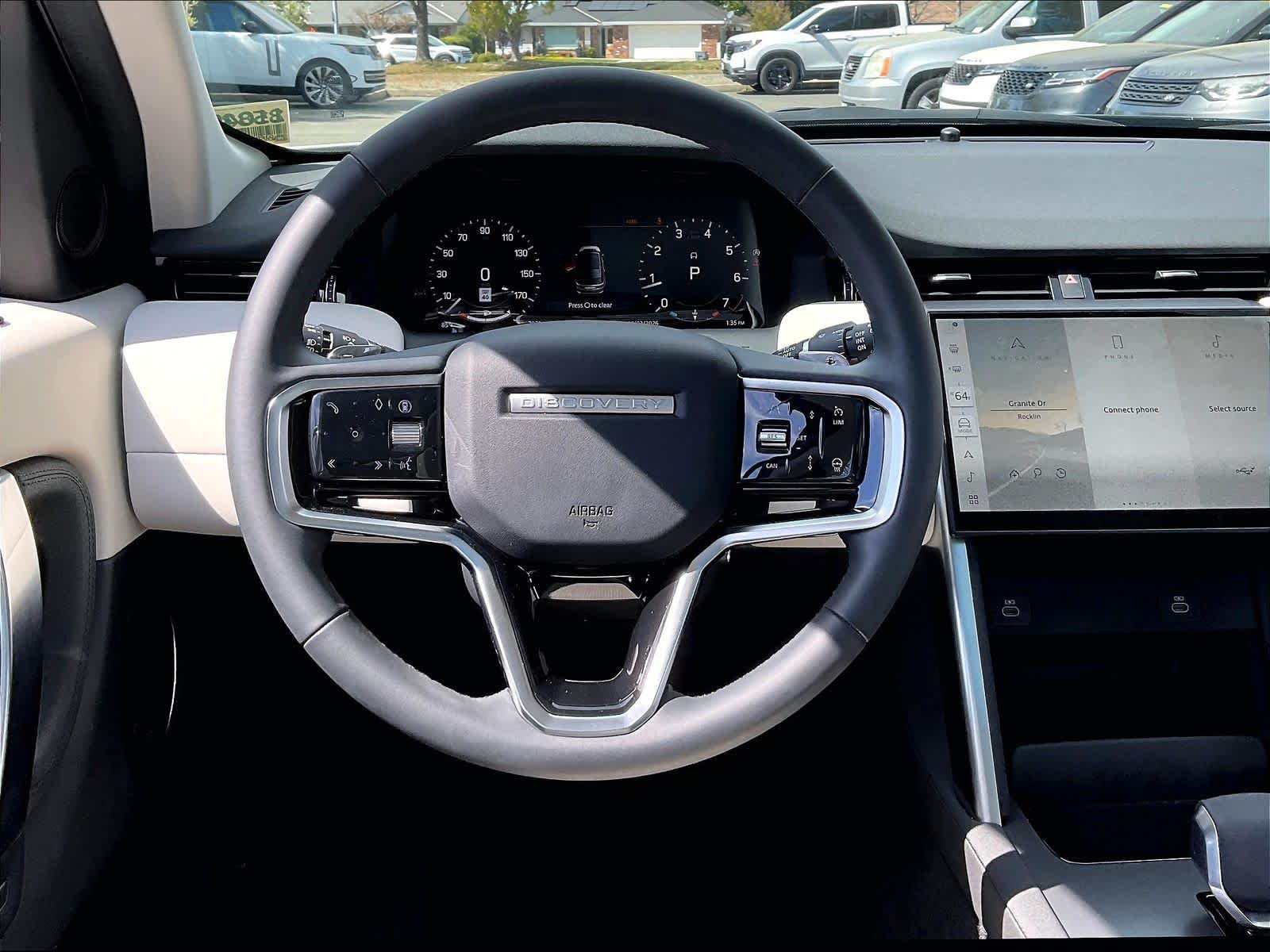 2025 Land Rover Discovery Sport S photo 5