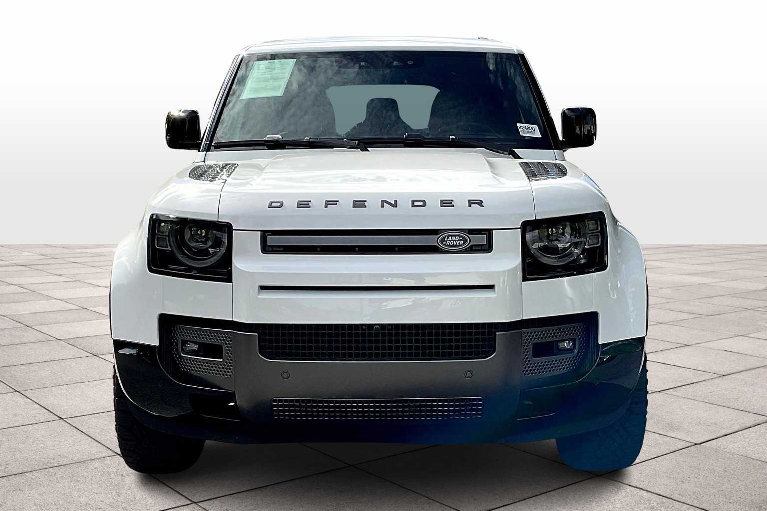 2024 Land Rover Defender Outbound photo 3