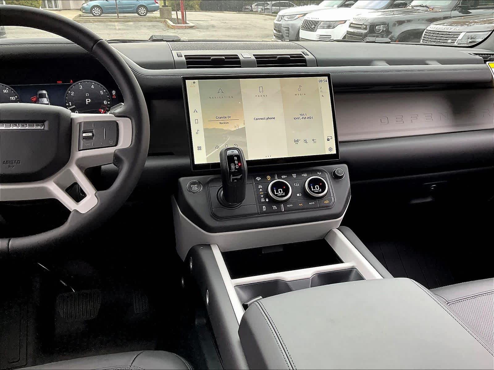 2026 Land Rover Defender S - Photo 9