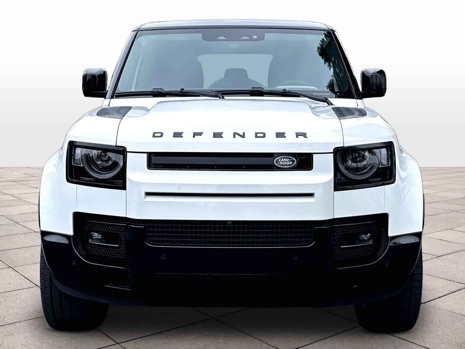 2024 Land Rover Defender X-Dynamic SE photo 2