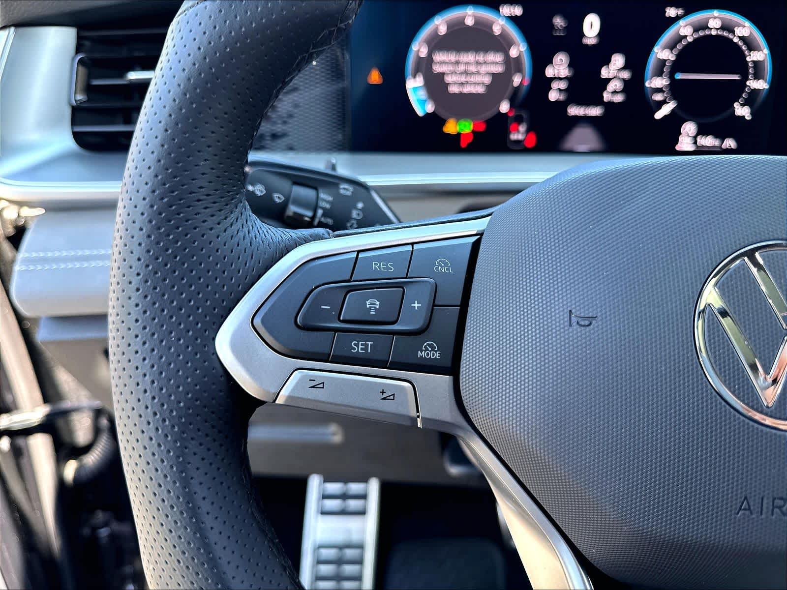 2026 Volkswagen Tiguan SE R-LINE BLACK - Photo 20